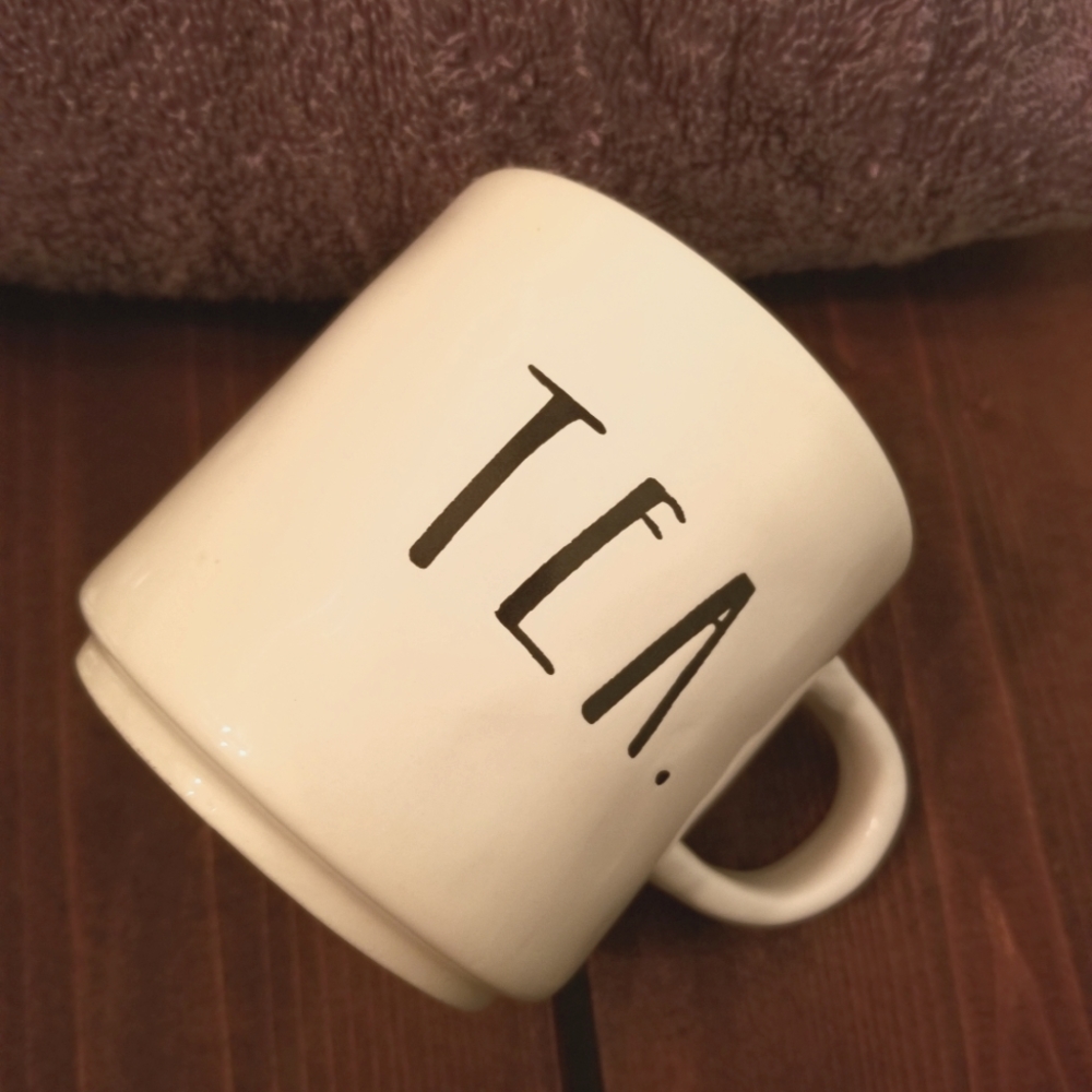 Rae Dunn tea mug